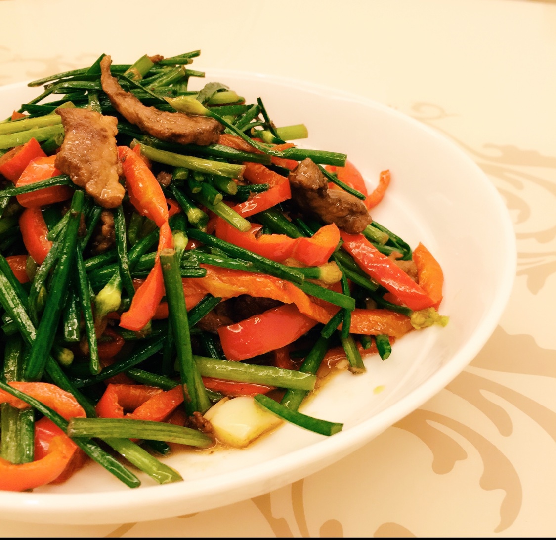 蒜苔炒肉丝