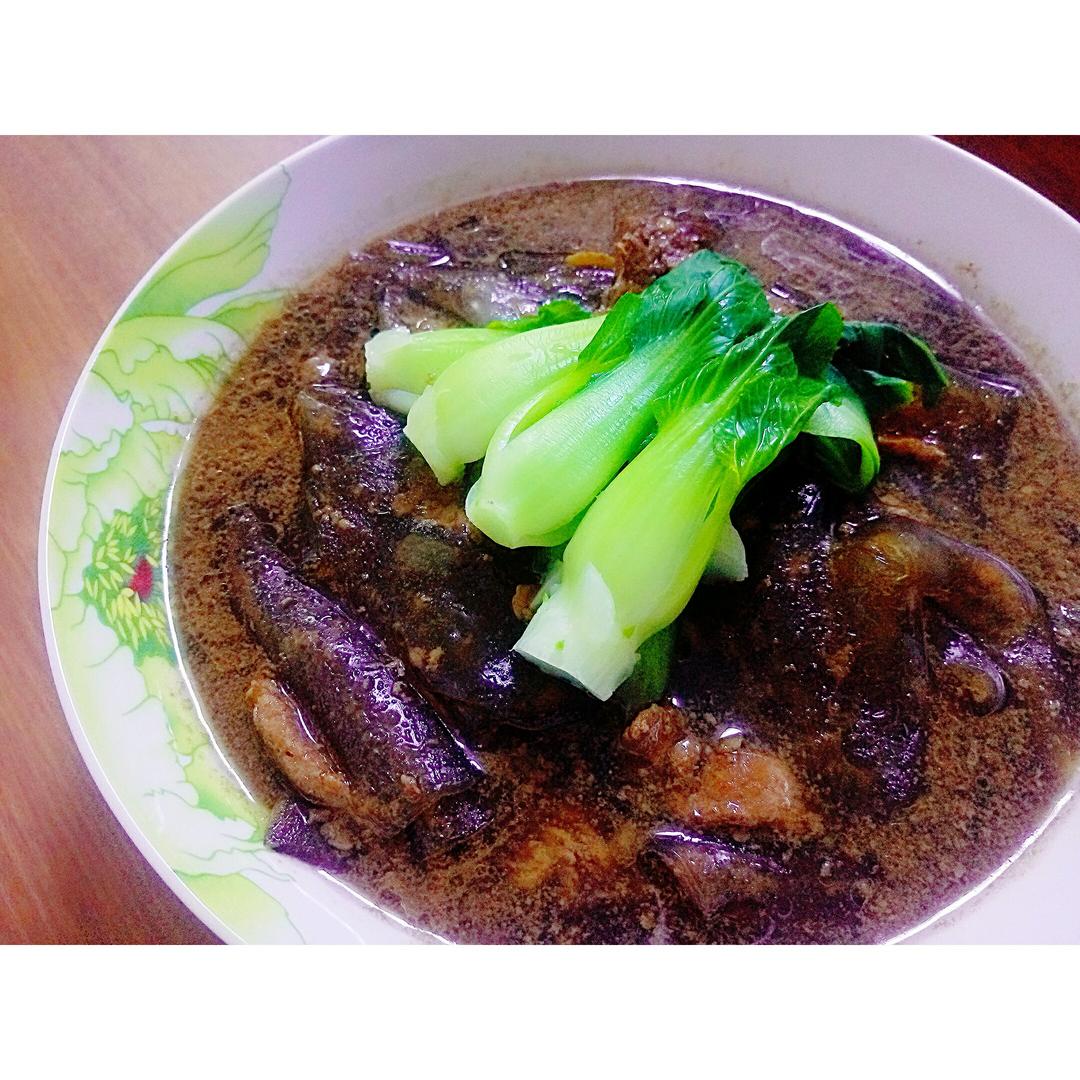 五花肉炖松莪丸子汤