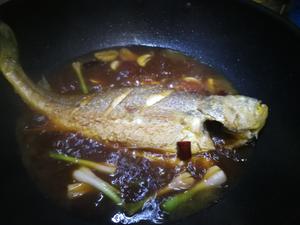 红烧黄花鱼的做法 步骤4