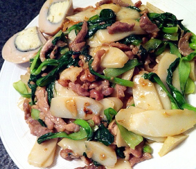 青菜肉丝炒年糕