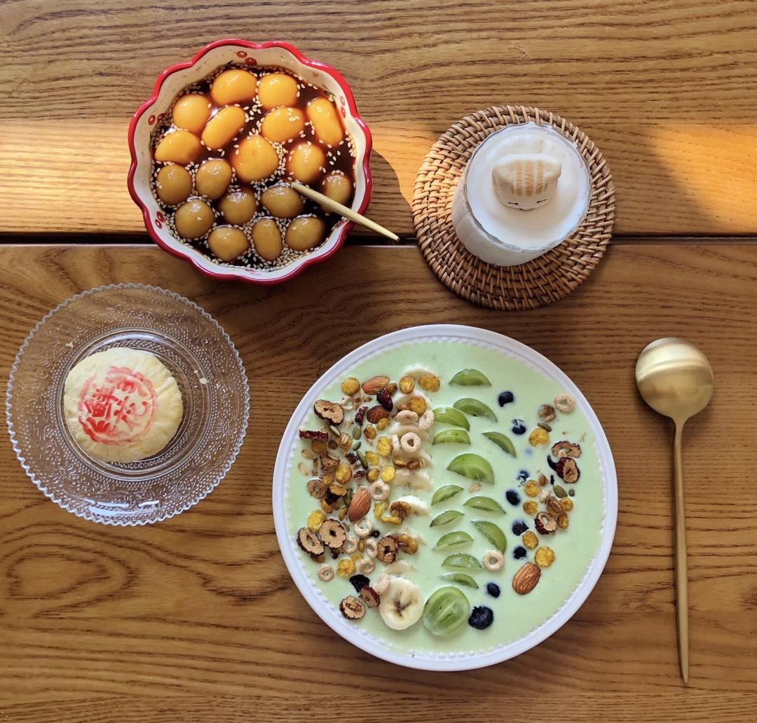 【减脂早餐】无油香蕉松饼（超简单）