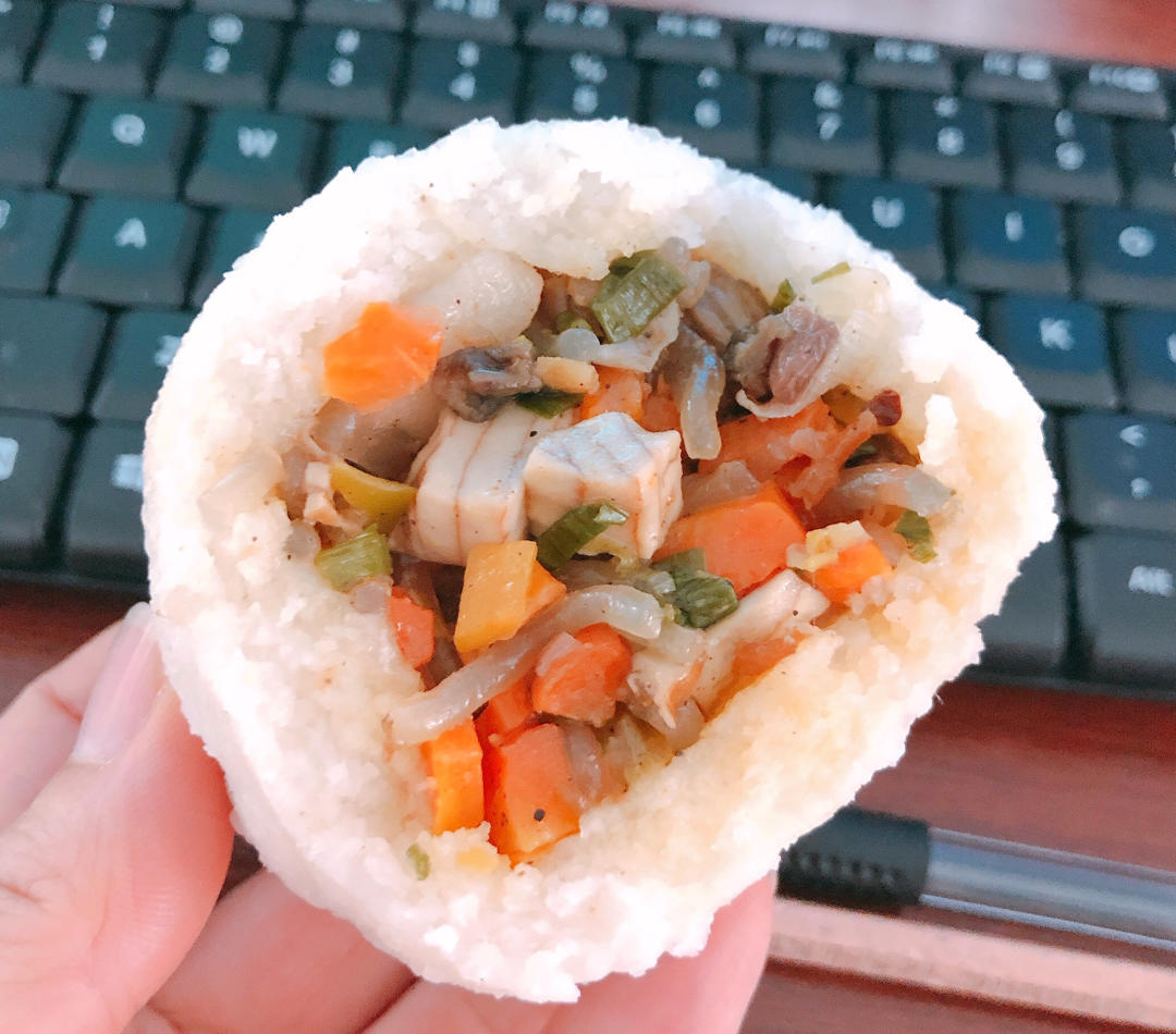 漫天雪儿做的仙桃团子