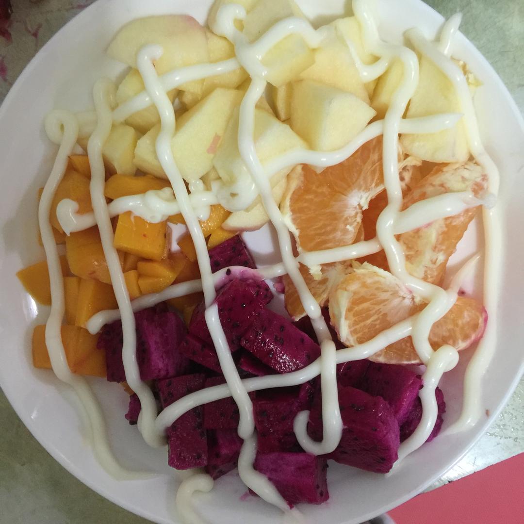 梓琳妈妈美女做的水果沙拉独家