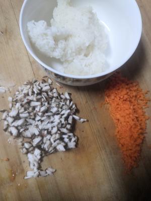 米饭丸子的做法 步骤3