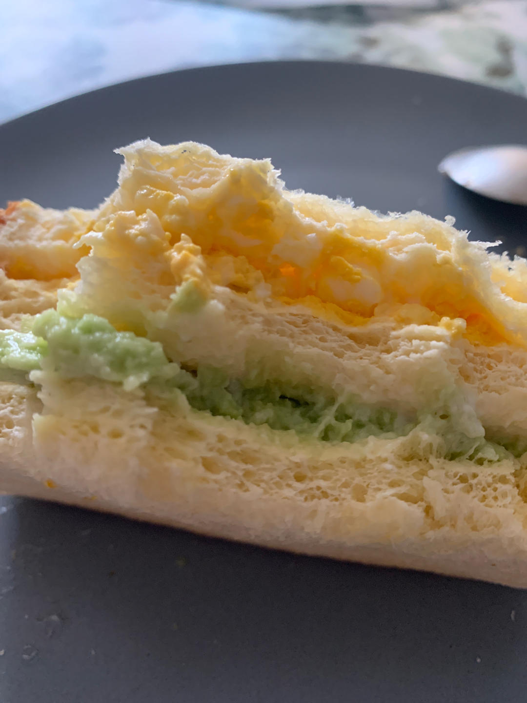 牛油果鸡蛋三明治🥑