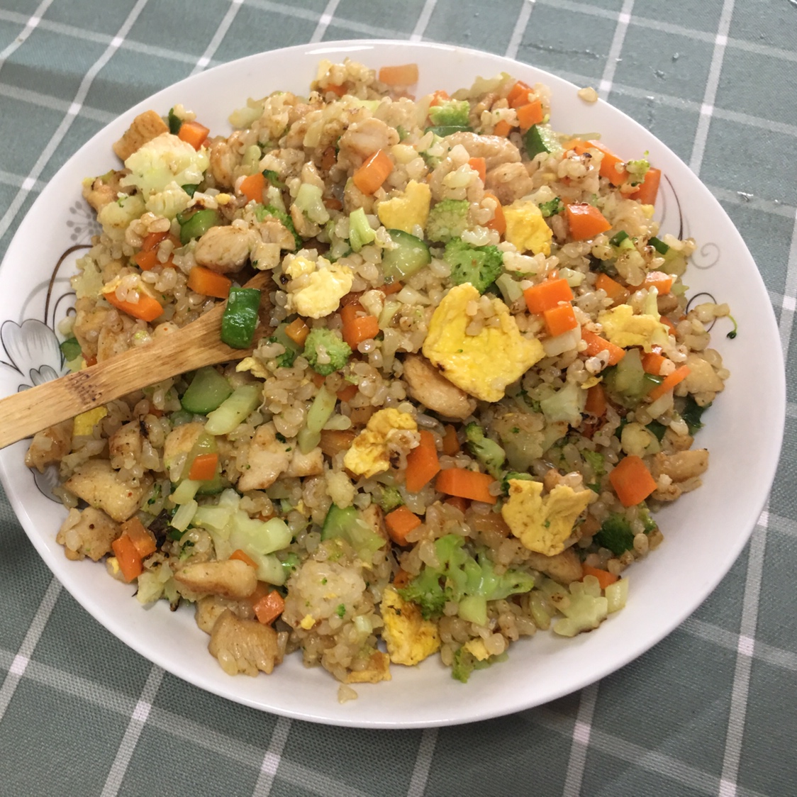 神仙减脂餐—欧阳娜娜同（gai liang）款花椰菜鸡胸肉炒糙米饭的做法 步骤11