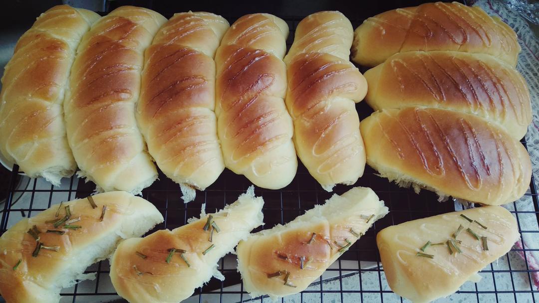 软到不知所措的牛奶卷