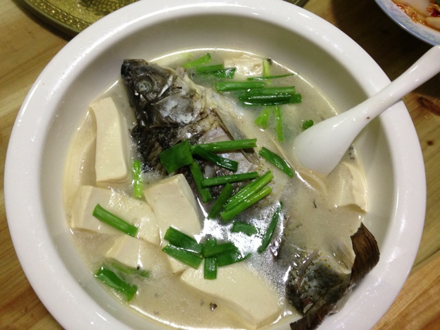 鲫鱼豆腐汤