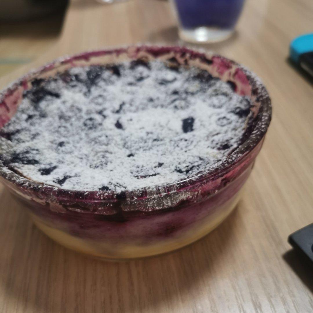 蓝莓克拉芙缇罐蛋糕