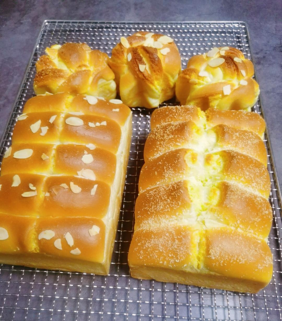 一次发酵-松软拉丝椰蓉排包-椰蓉金砖-椰蓉面包