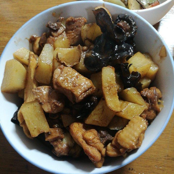 鸡块烧土豆