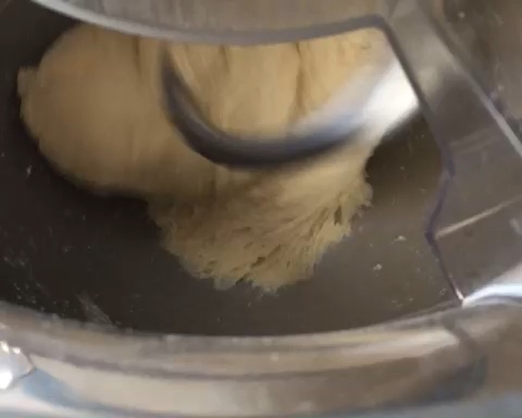 牛奶面包卷【附 厨师机揉面方法】的做法 步骤2