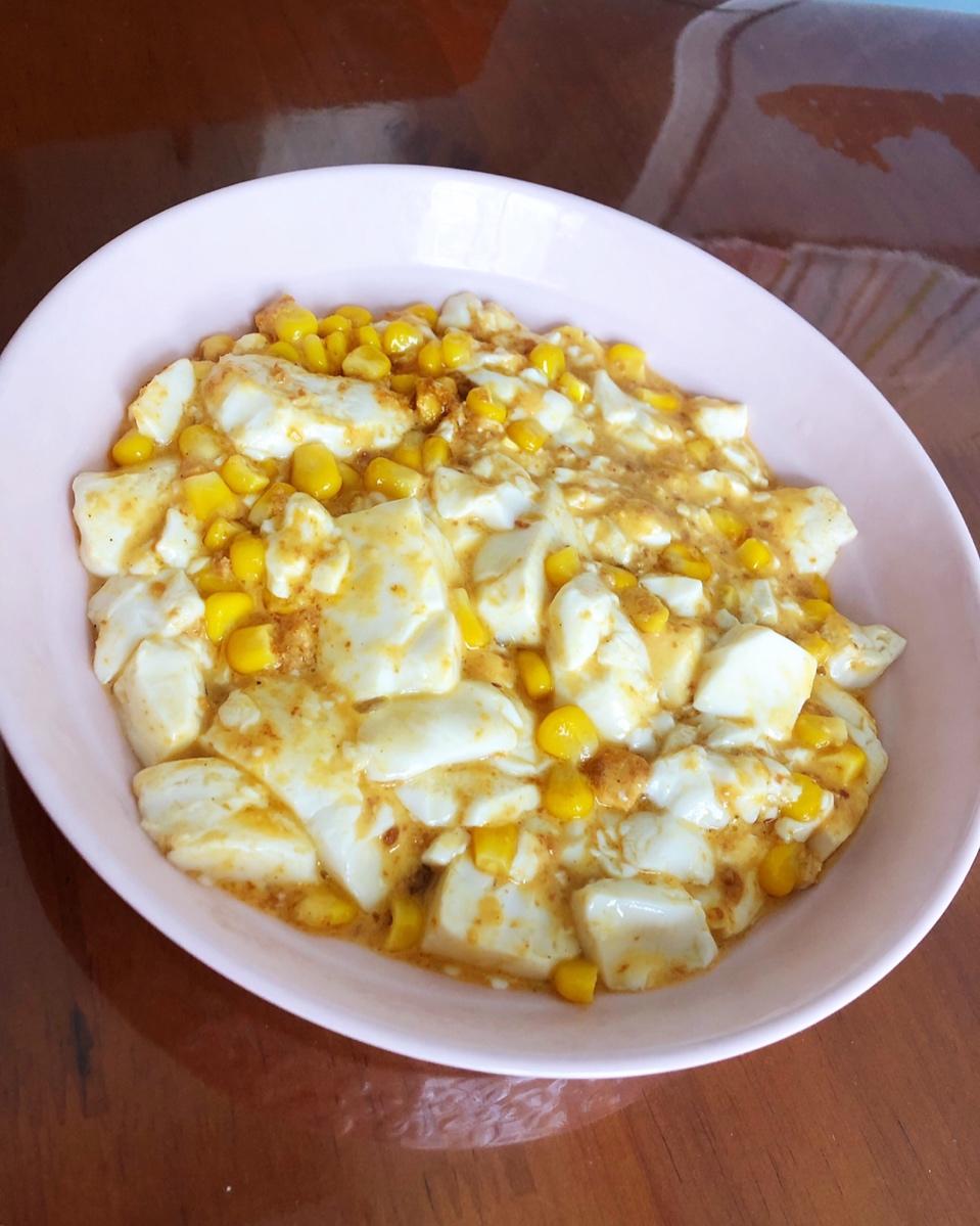 咸鸭蛋黄做的蟹黄豆腐