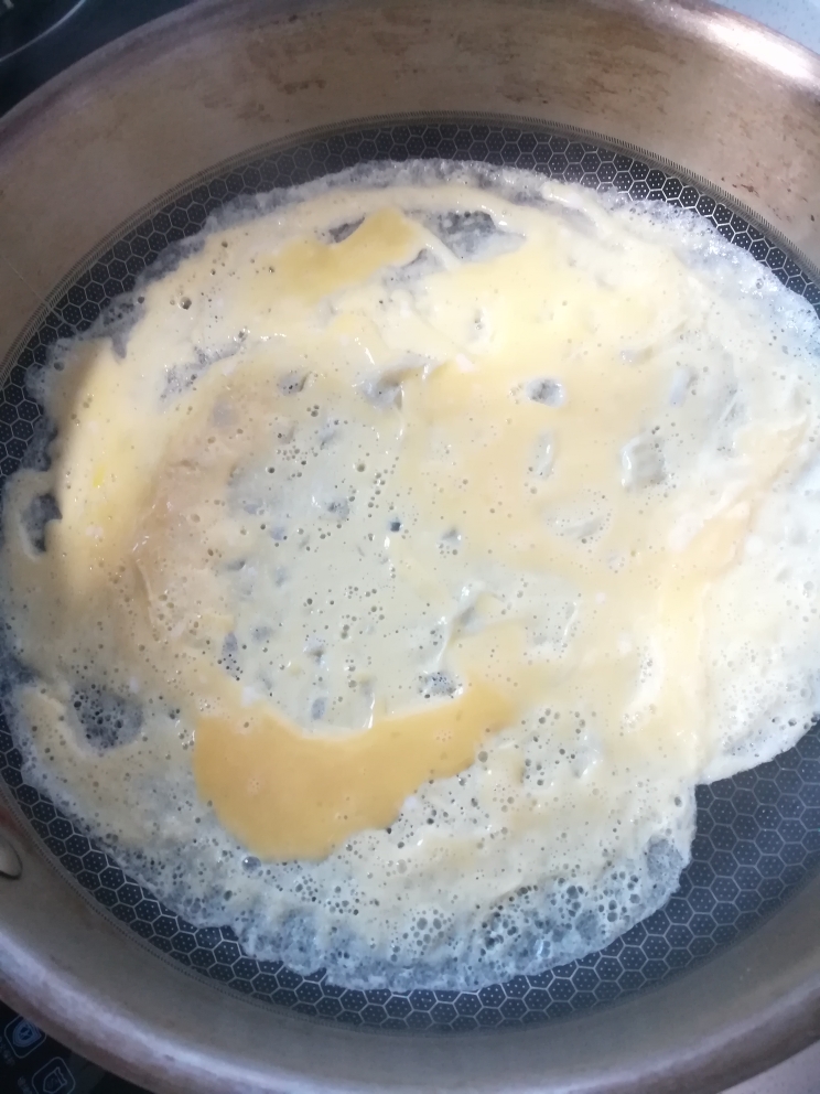 10分钟搞定美味营养早餐~鸡蛋卷（玉子烧）的做法 步骤3