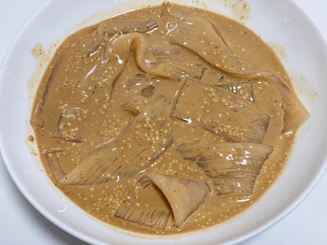 秒杀小夜市的麻酱流汁宽粉