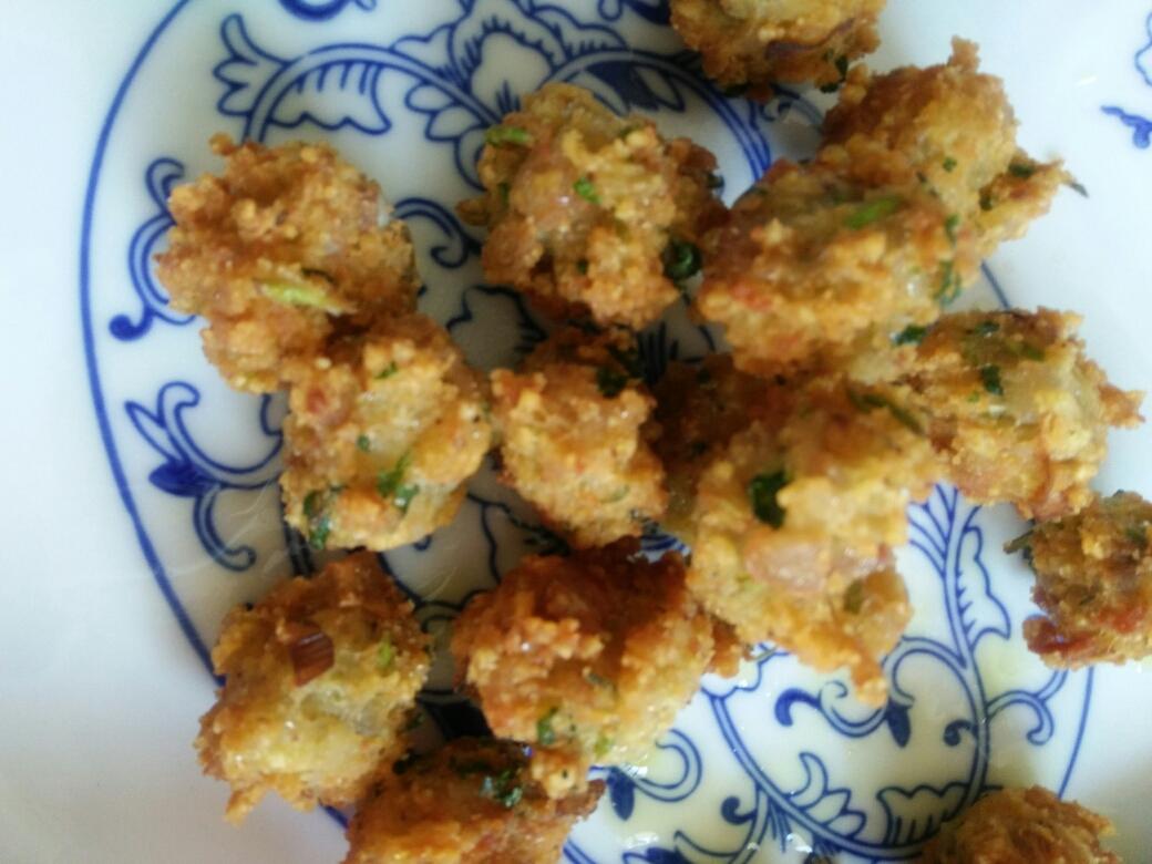 炸小肉丸
