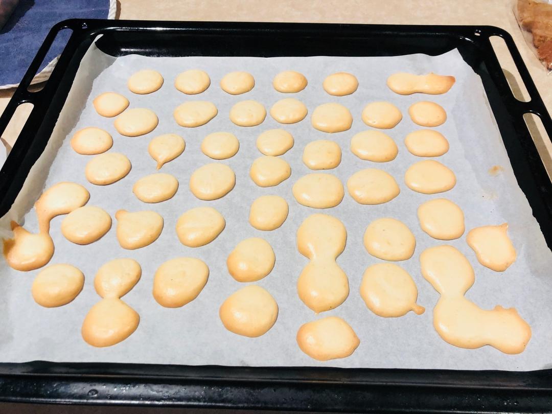 简便的鸡蛋饼干，特别适合小孩子吃
