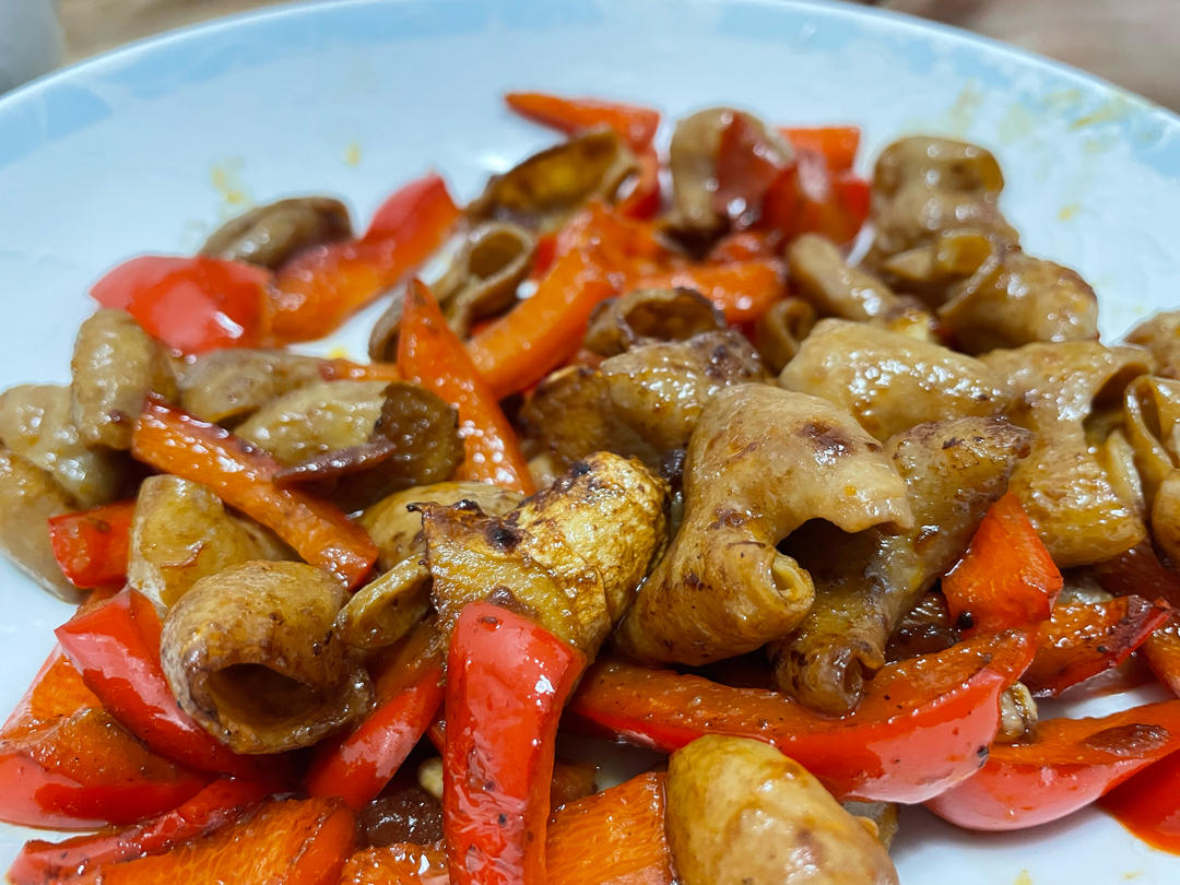 香辣过瘾的爆炒肥肠，这么做巨巨巨下饭！！