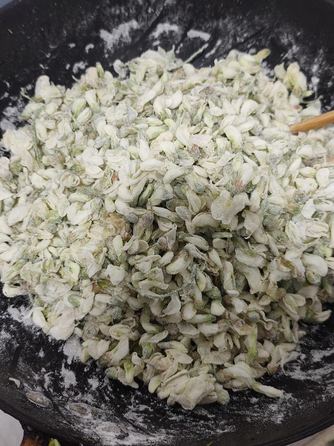 春季时令菜之蒸槐花