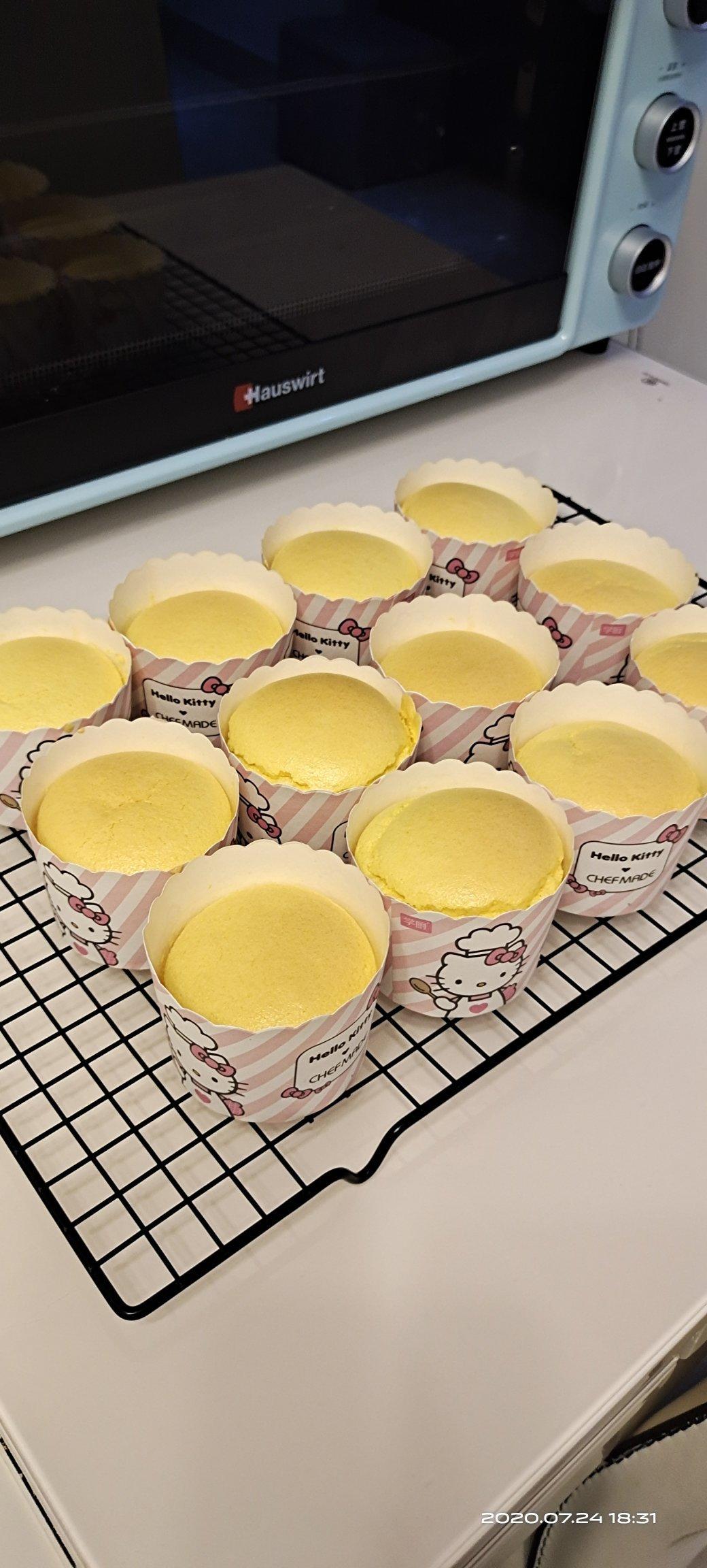 网红奶油纸杯蛋糕（八寸戚风蛋糕版）