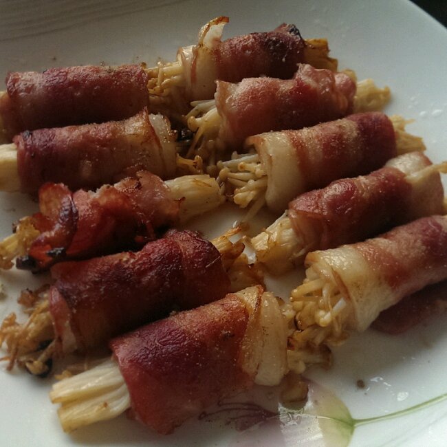 香煎培根金针菇卷