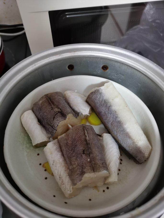 清蒸银鳕鱼
