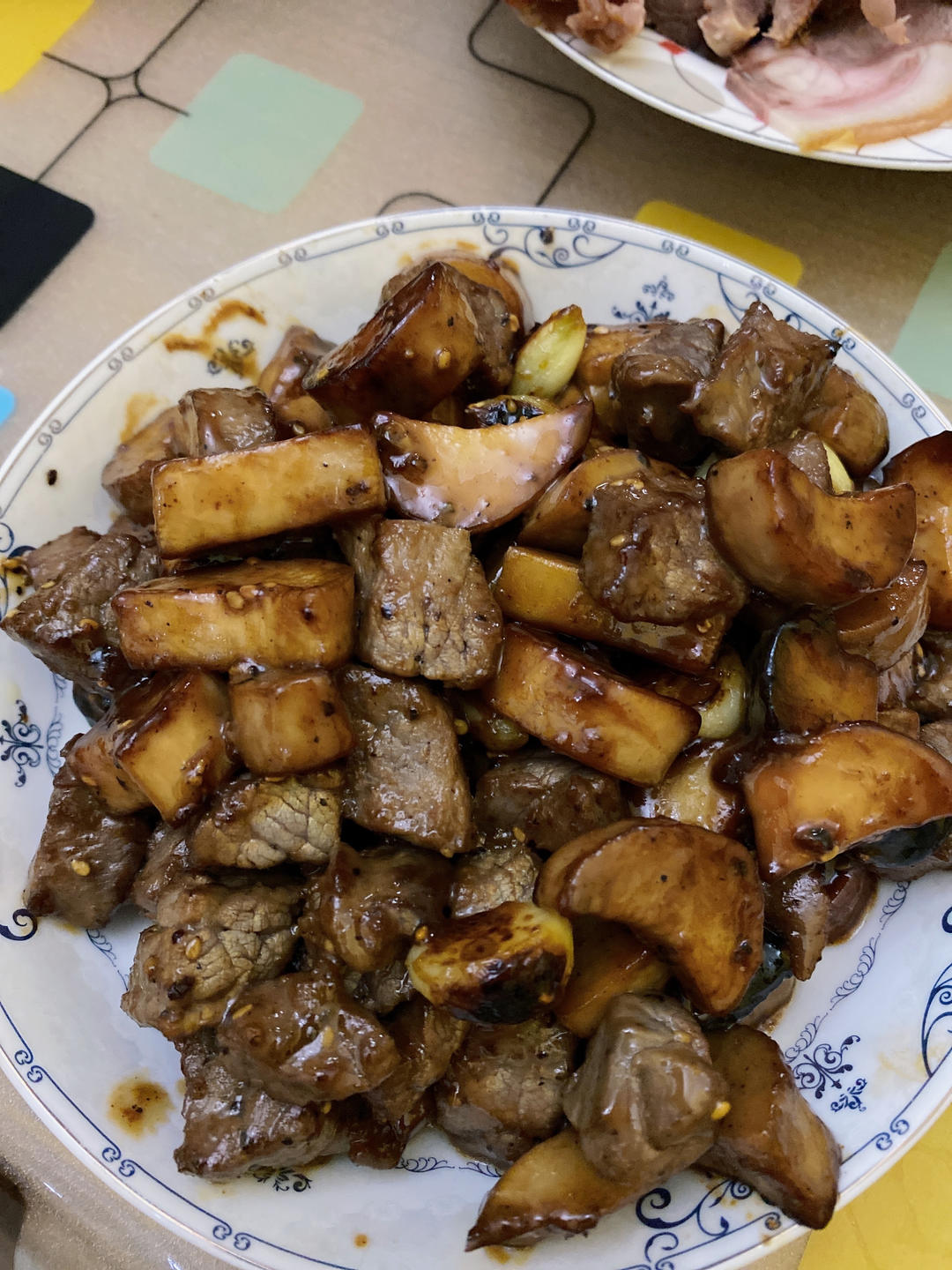 黑椒杏鲍菇牛肉粒