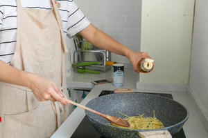 酸辣土豆丝，米醋版的做法 步骤8