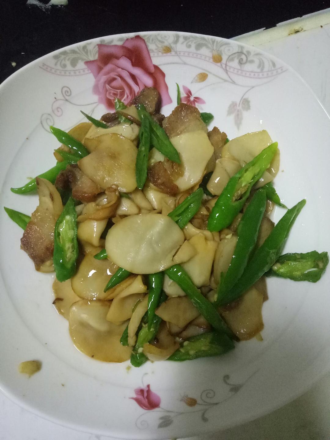 青椒素炒杏鲍菇