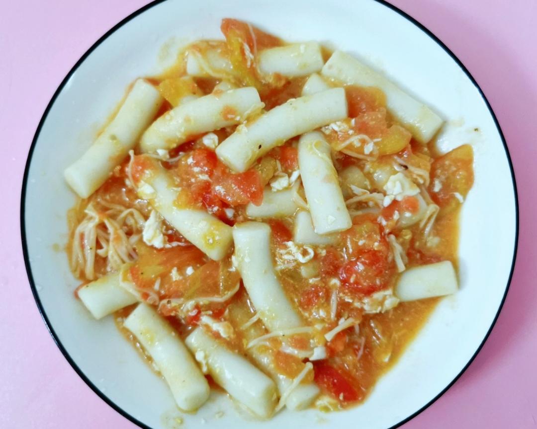 🍅鸡蛋金针菇炒年糕