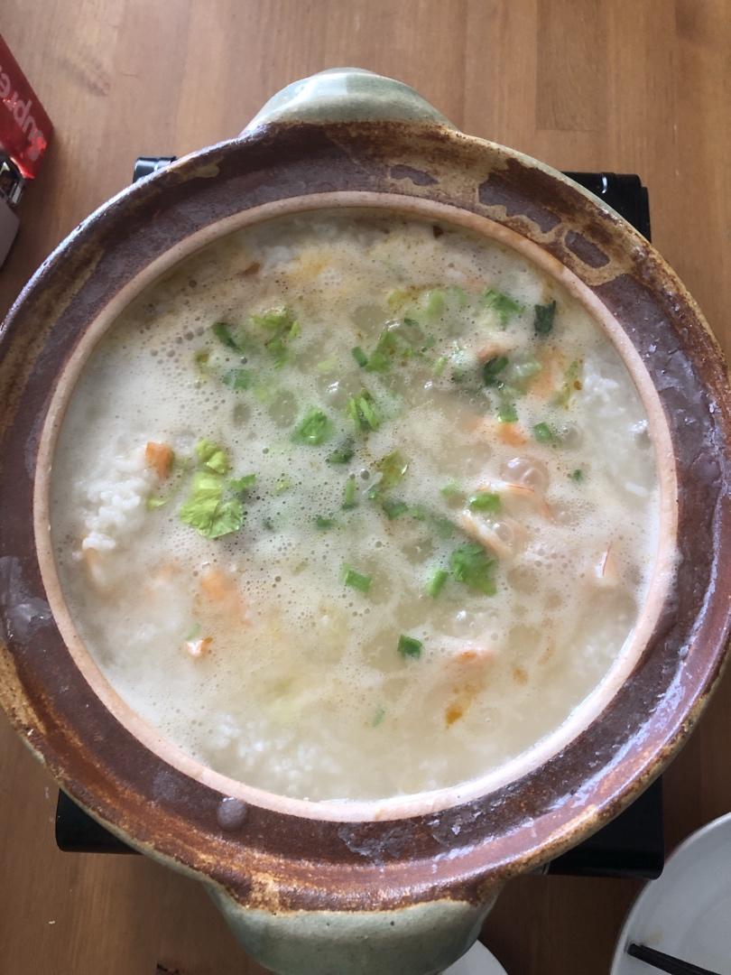 鲜虾砂锅粥