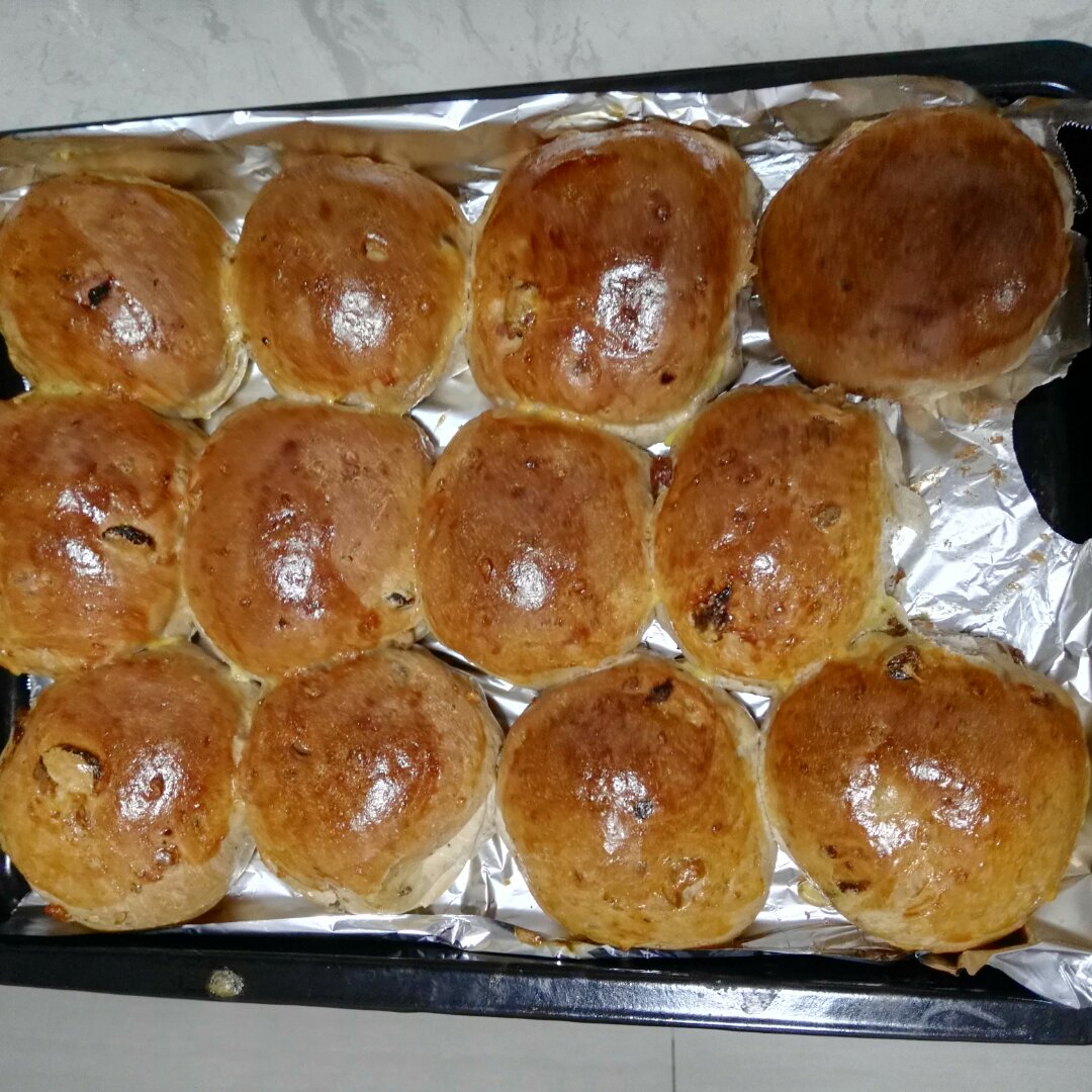 核桃葡萄干小餐包