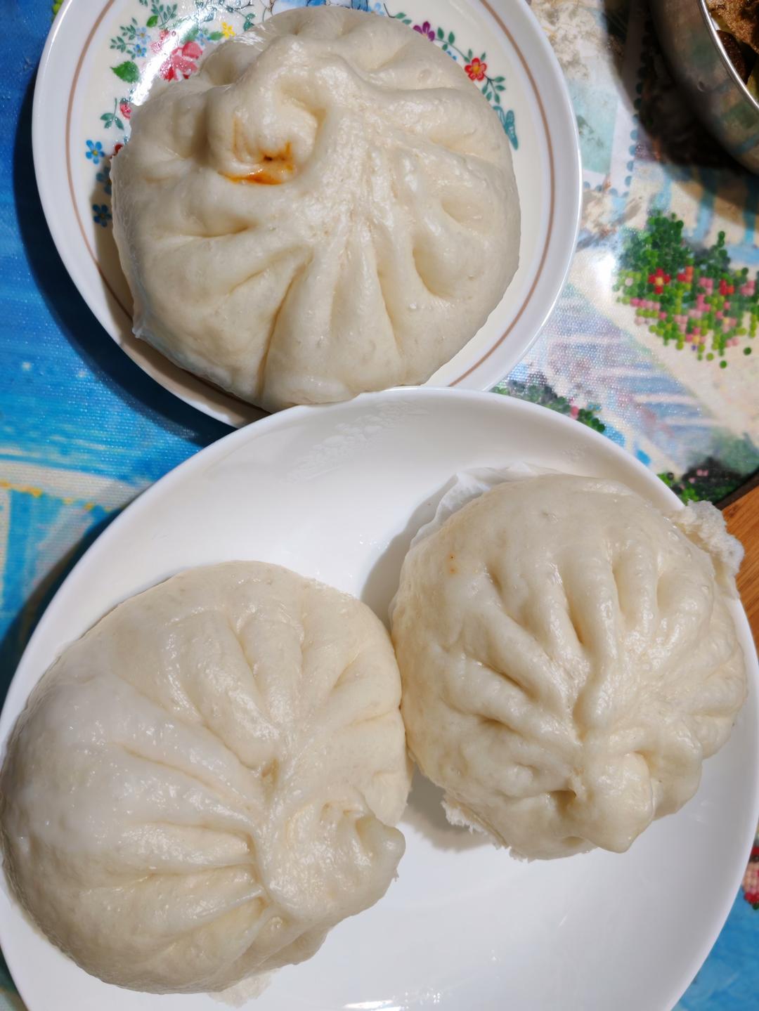 牛肉胡萝卜包子