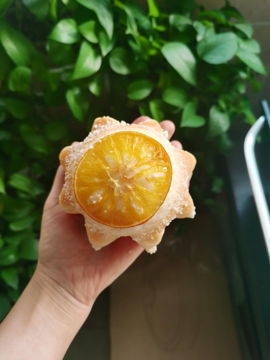 香橙🍊卡仕达八角星面包