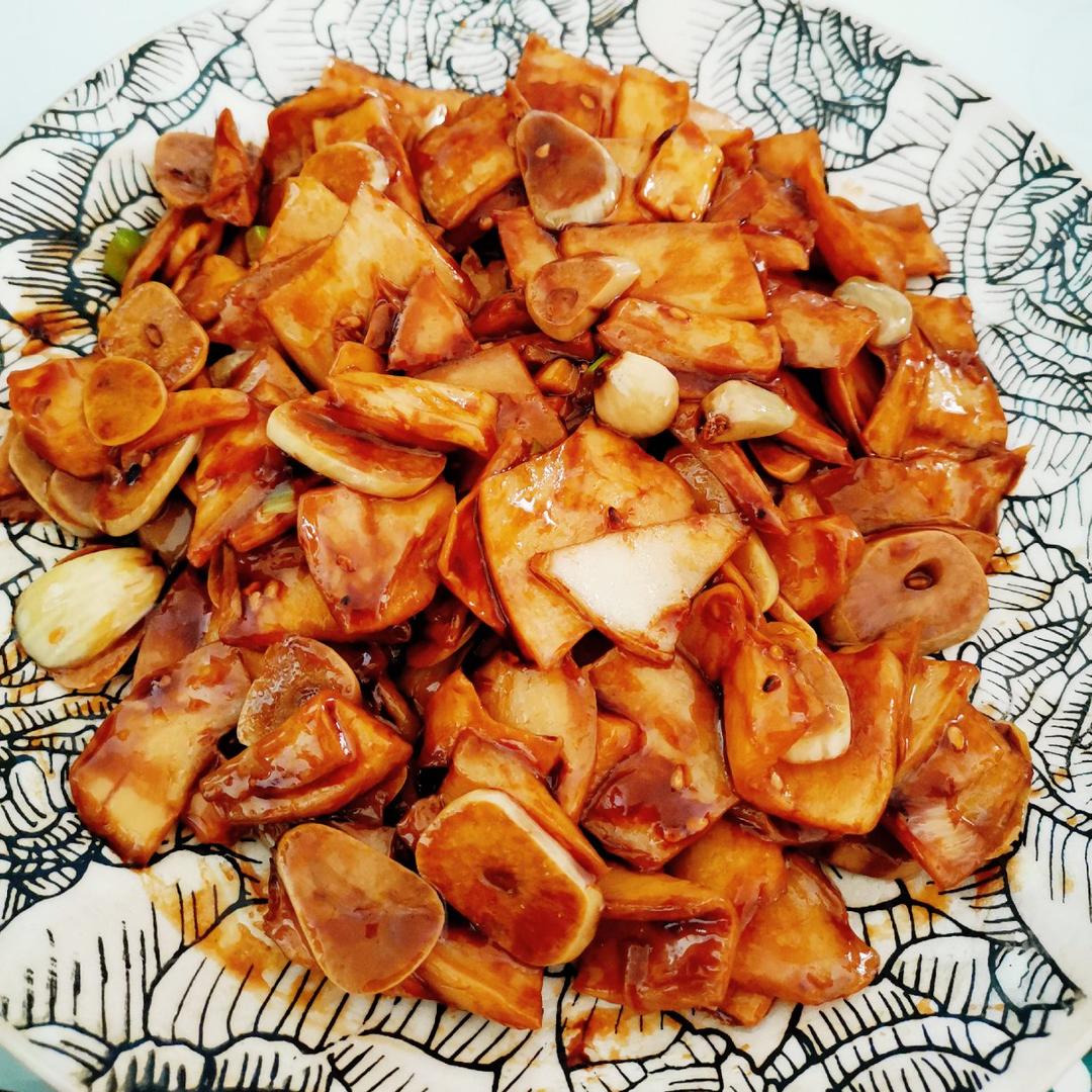 腊八蒜炒杏鲍菇