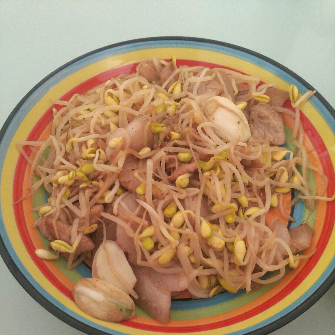 黄豆芽炒肉