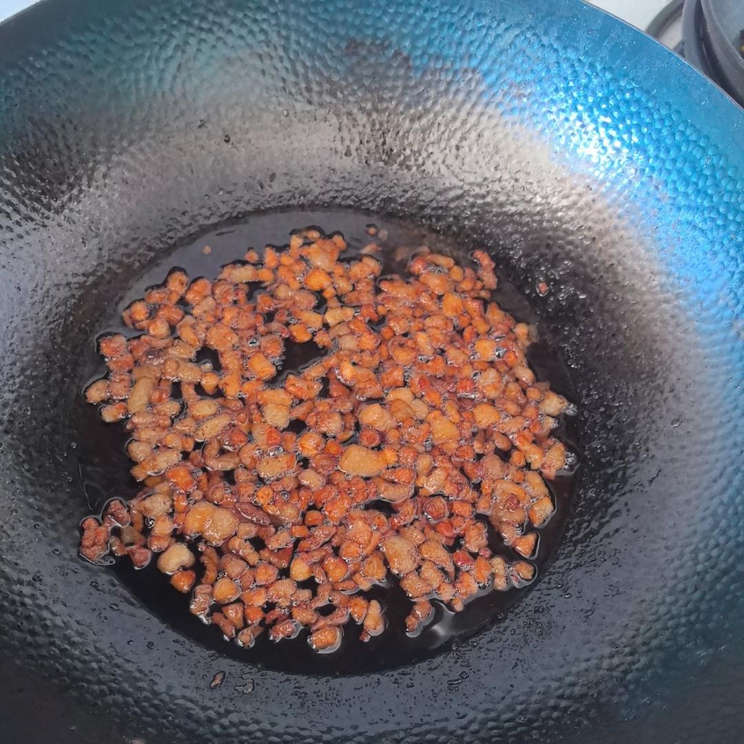 熬猪油，炼油渣