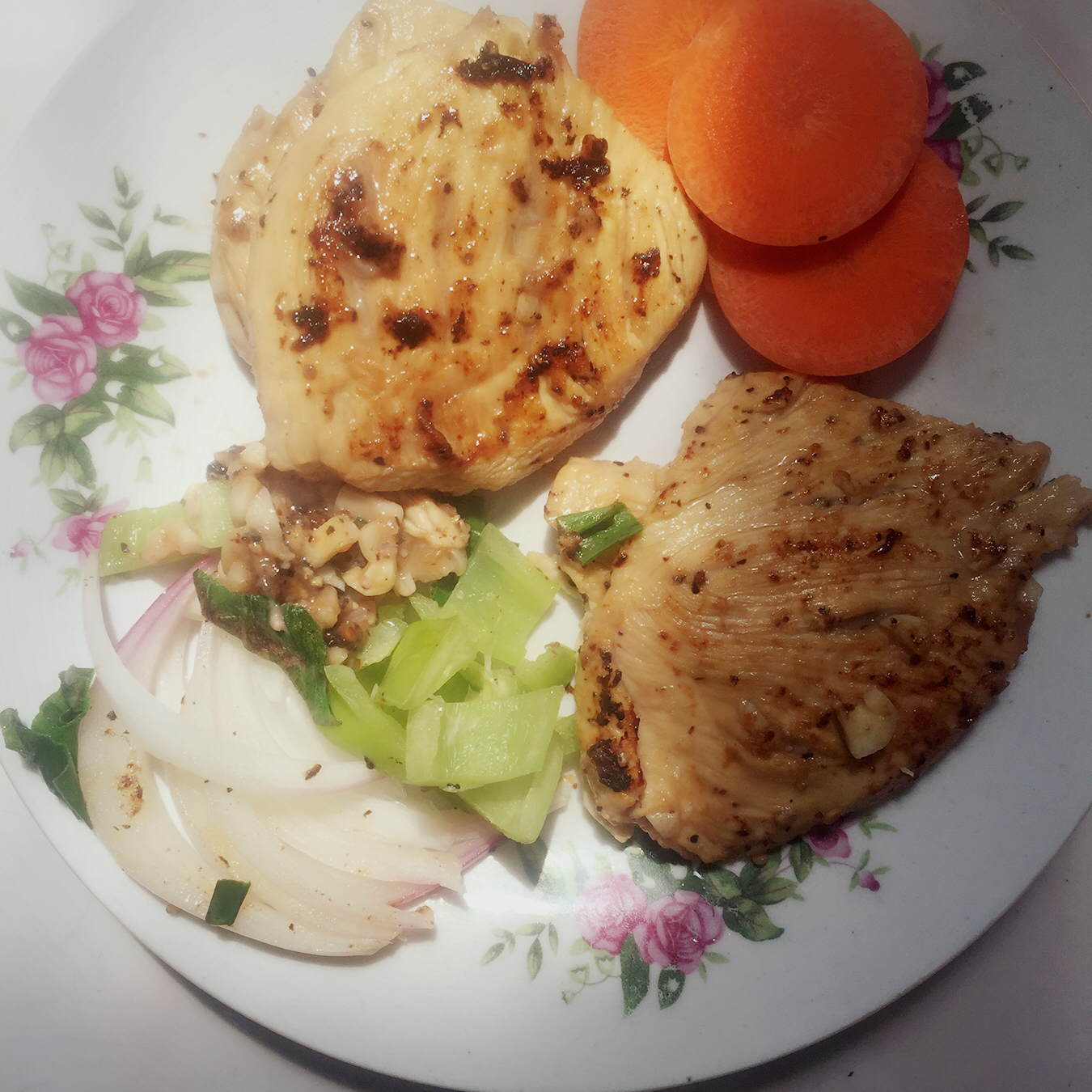 酷炫屌炸天好吃的煎鸡胸肉（香蒜蜂蜜煎鸡胸肉）