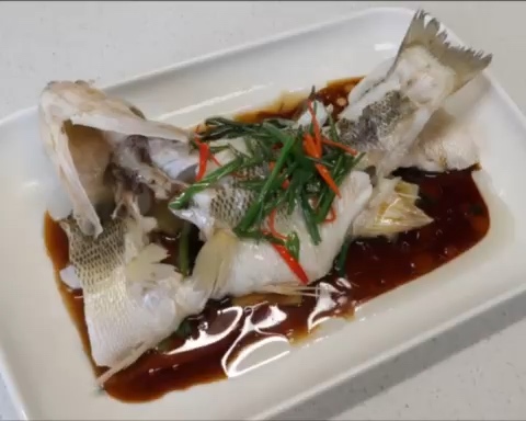 《中餐厅》林大厨的清蒸鱼的做法