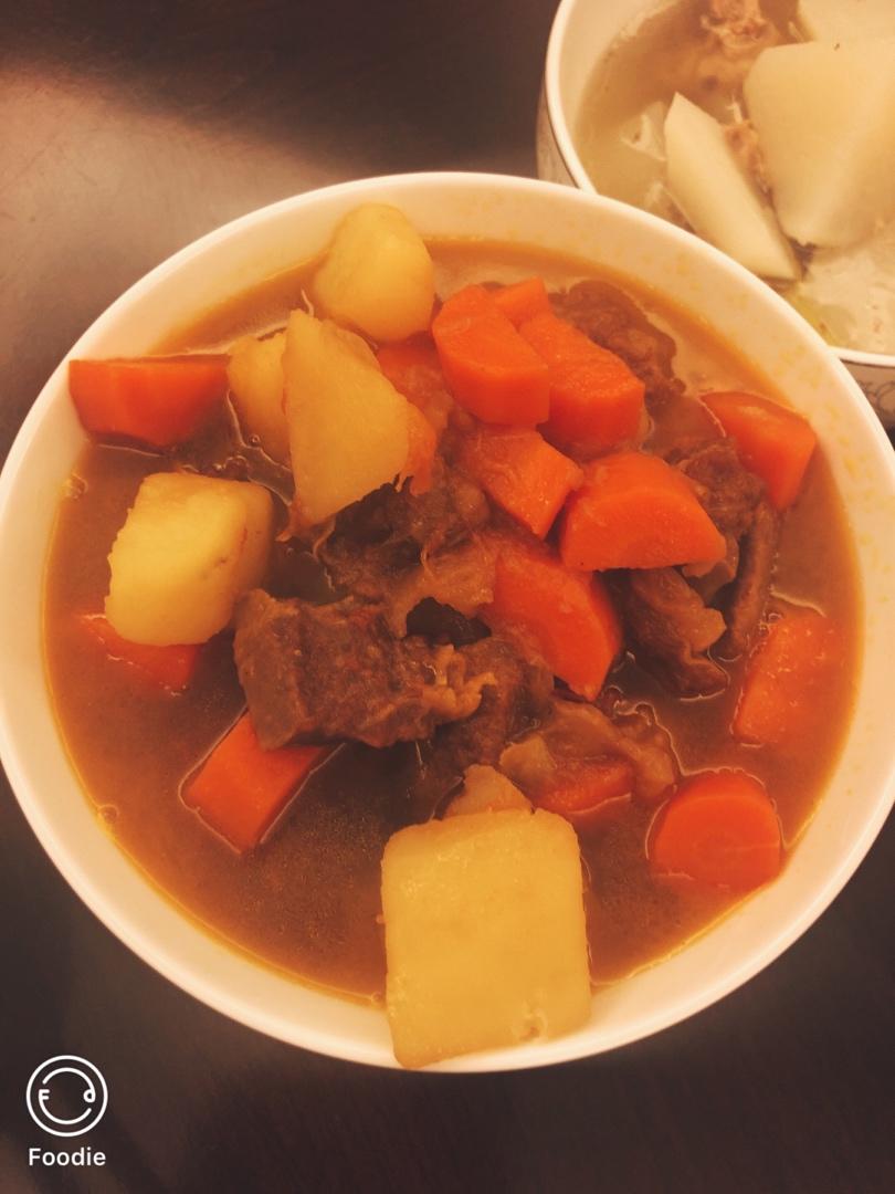 番茄土豆炖牛腩