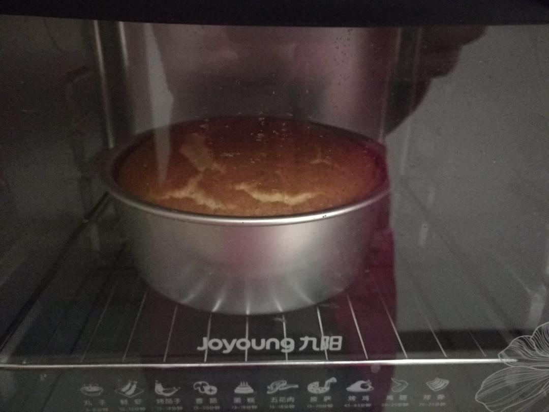 烤箱做蛋糕（戚风蛋糕的做法）