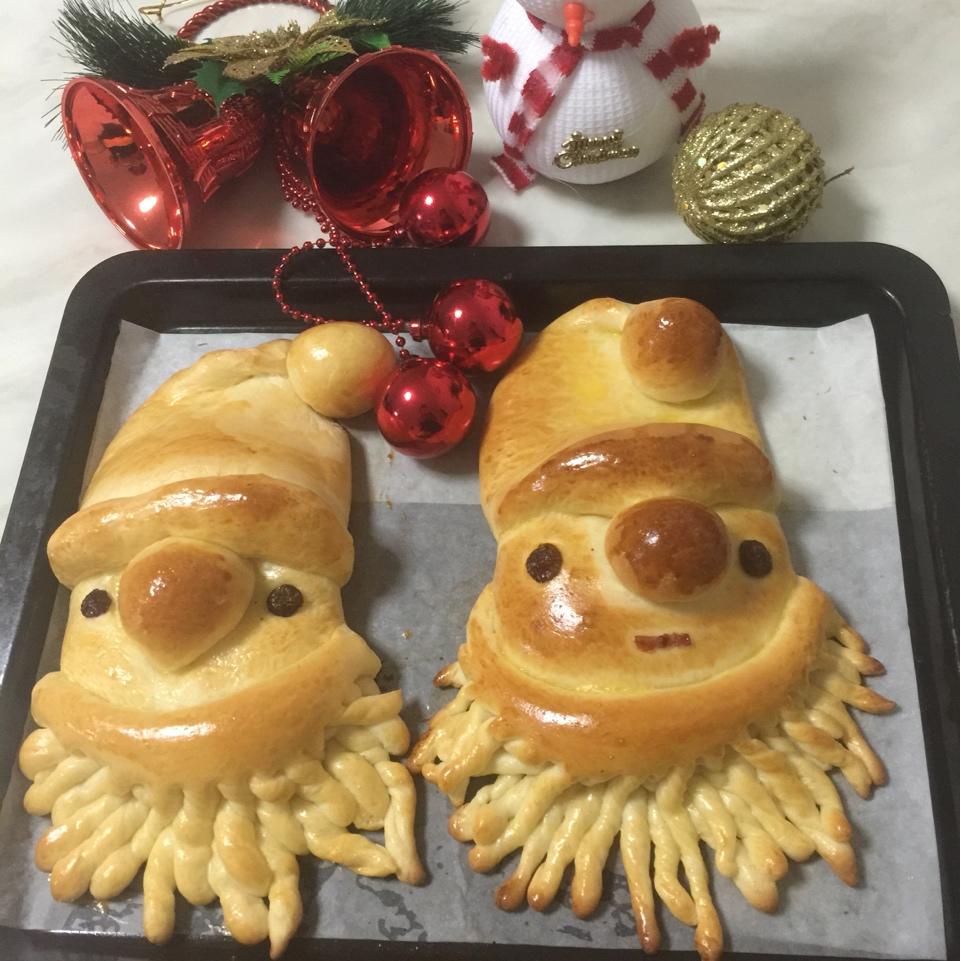 迷你圣诞老人面包