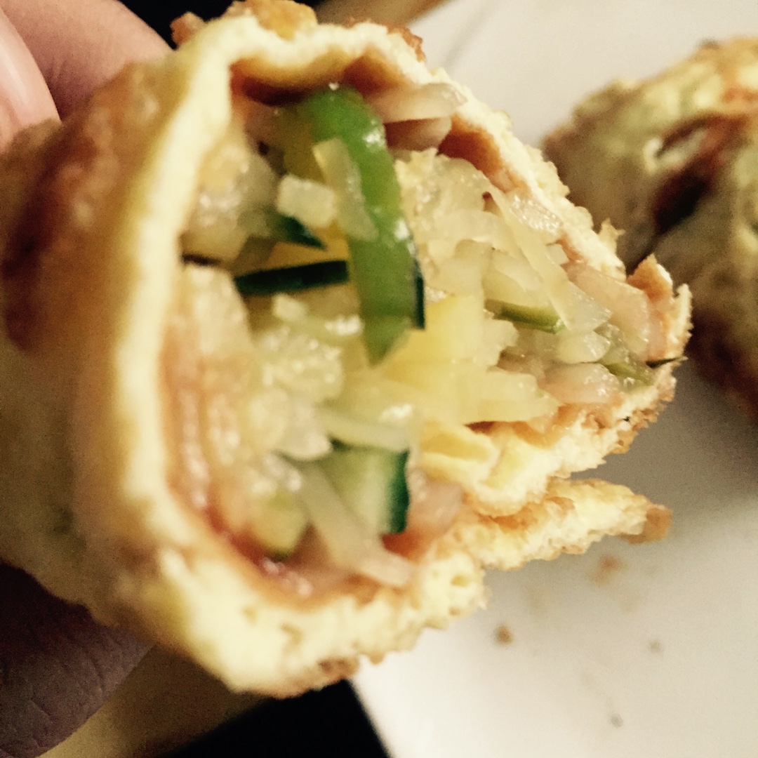 土豆丝鸡蛋卷饼