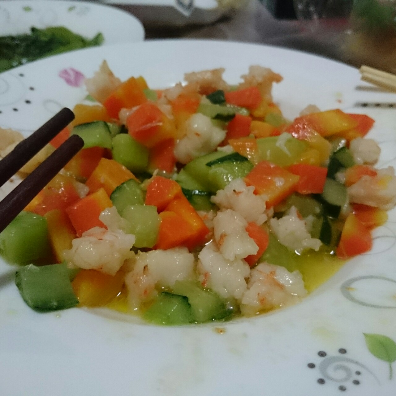 三色炒虾仁