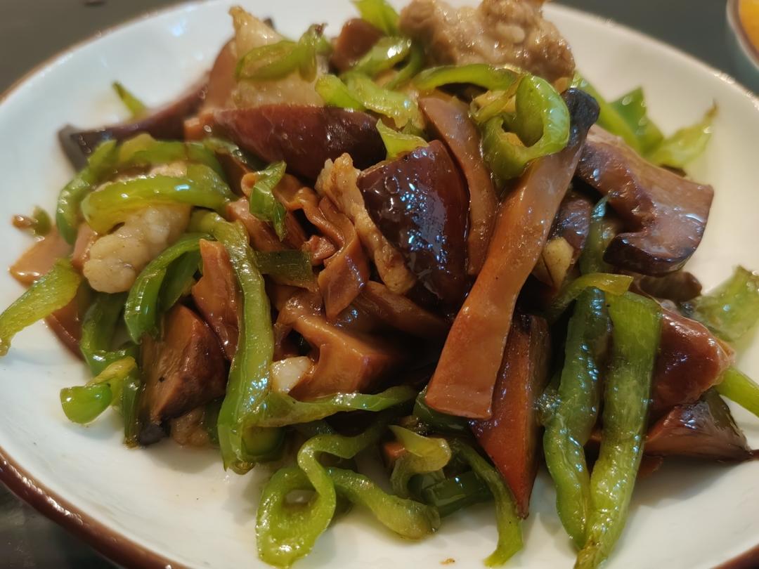 爆炒牛肝菌