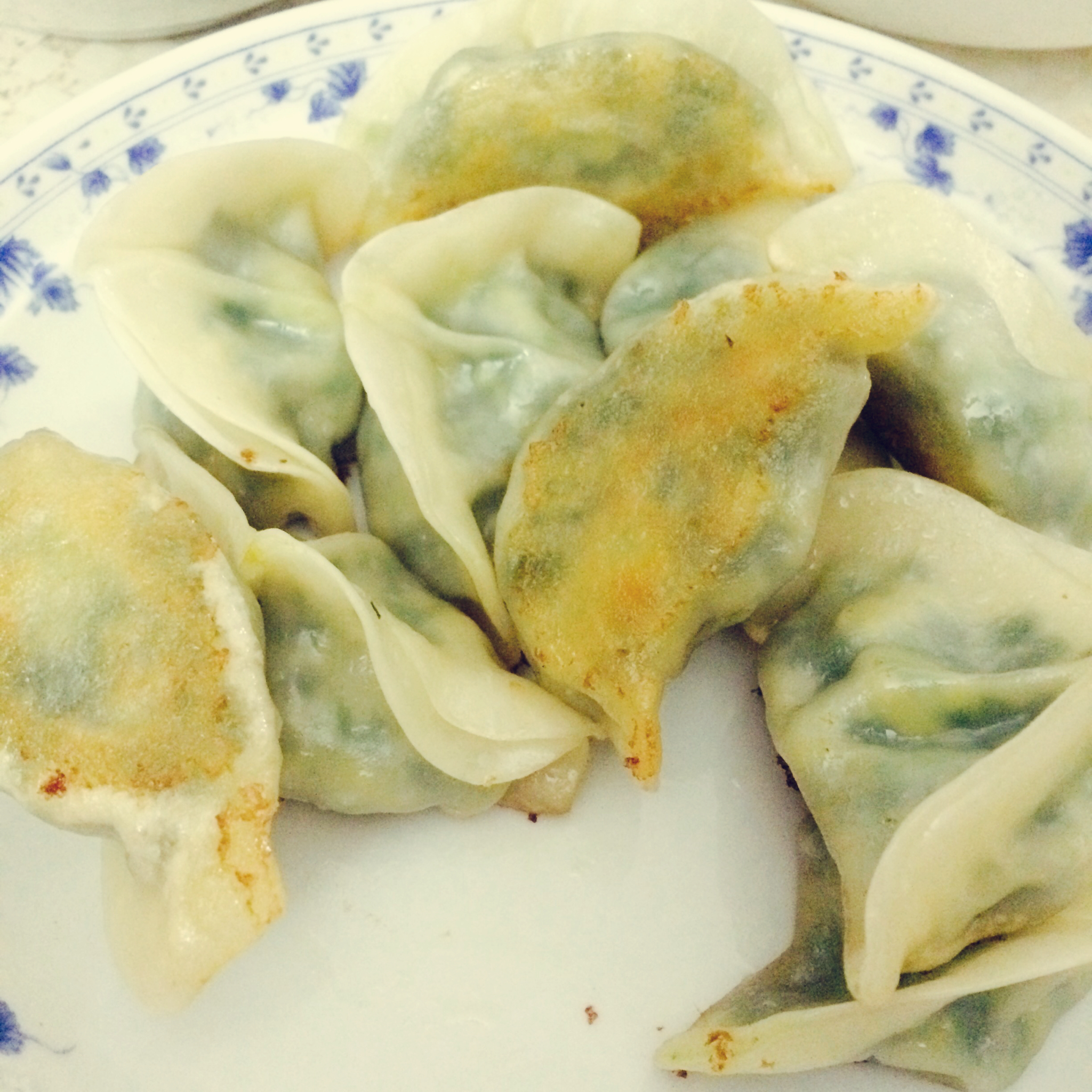 速冻水饺吃腻了吗~变锅贴吧(๑´ڡ`๑)