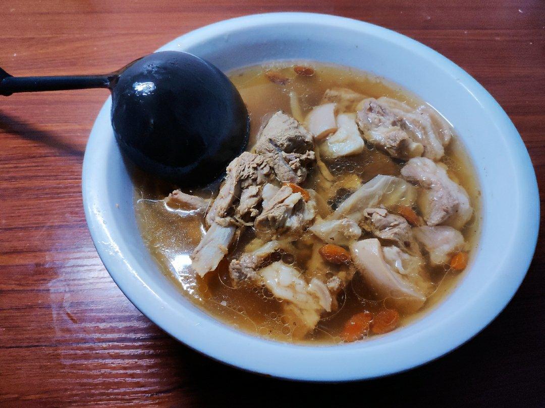 【滋补羊肉汤】