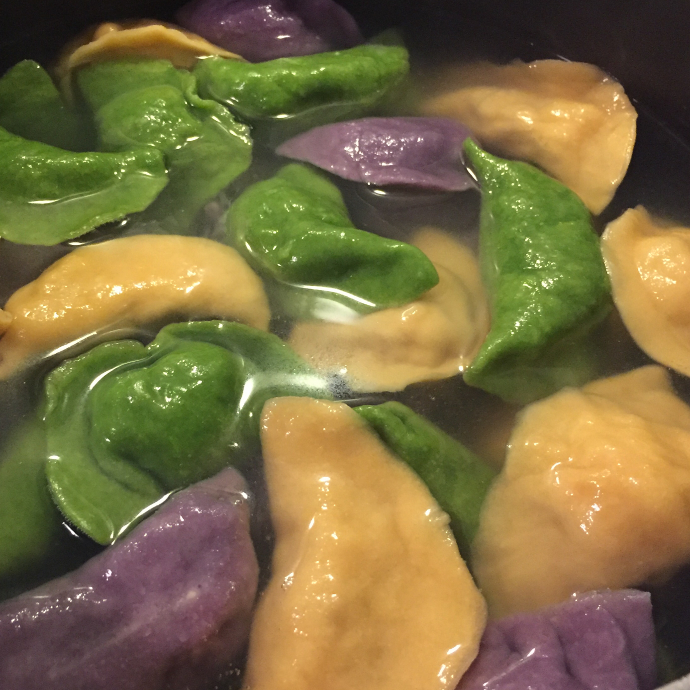 彩色饺子