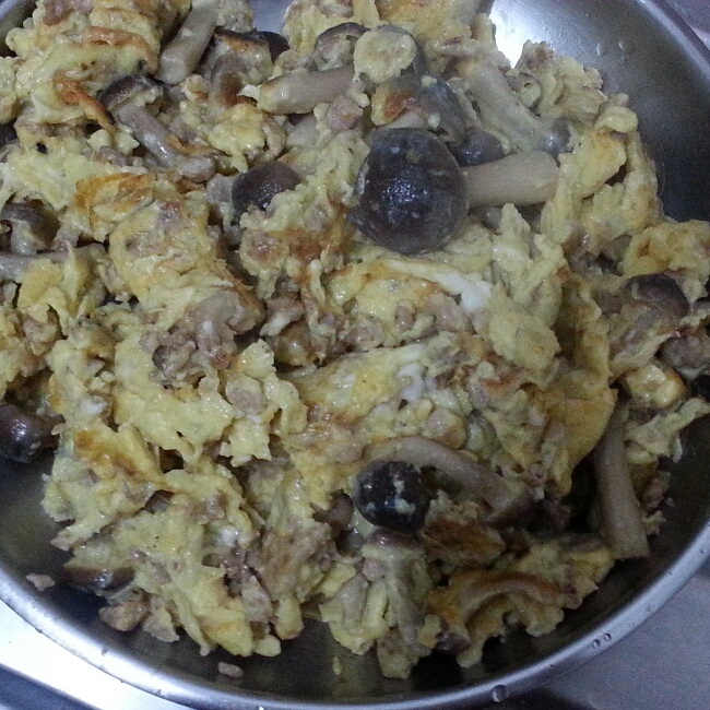 鲜菌菇滑蛋