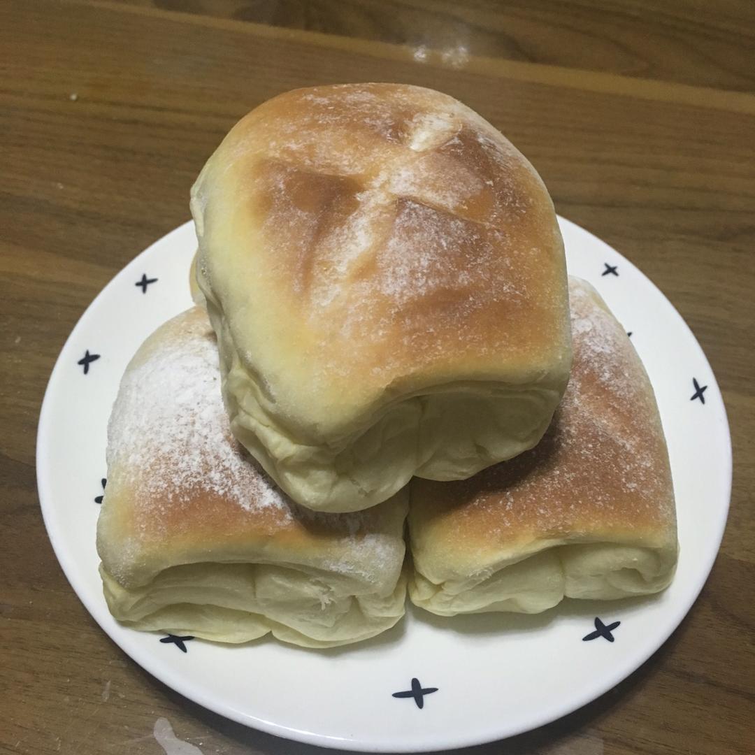 软到不知所措的牛奶卷